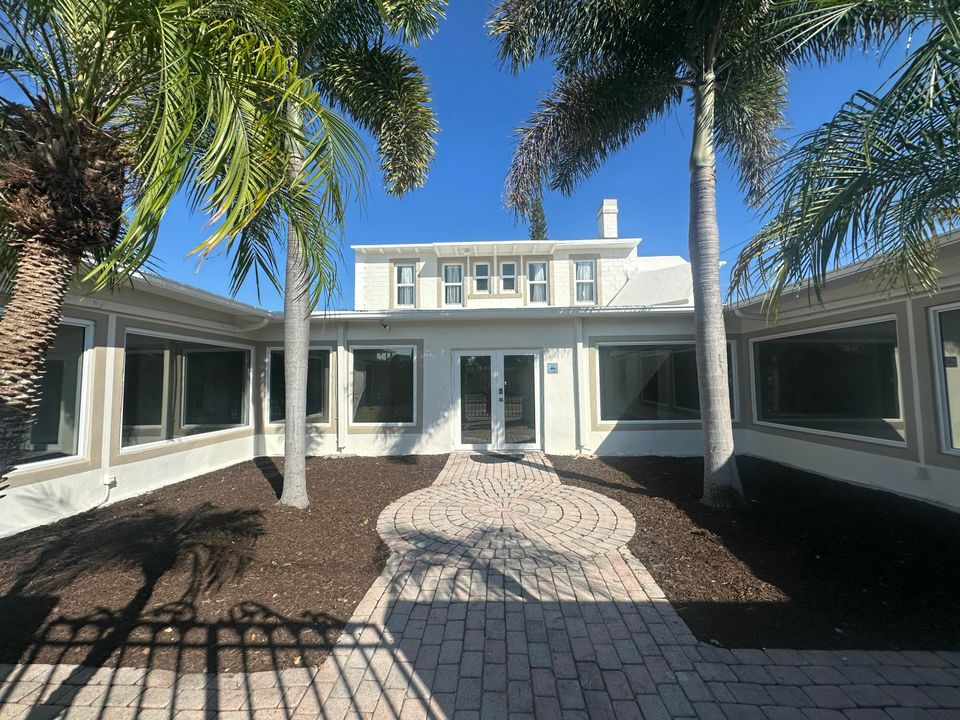 For Sale: $1,500 (0 beds, 0 baths, 700 Square Feet)