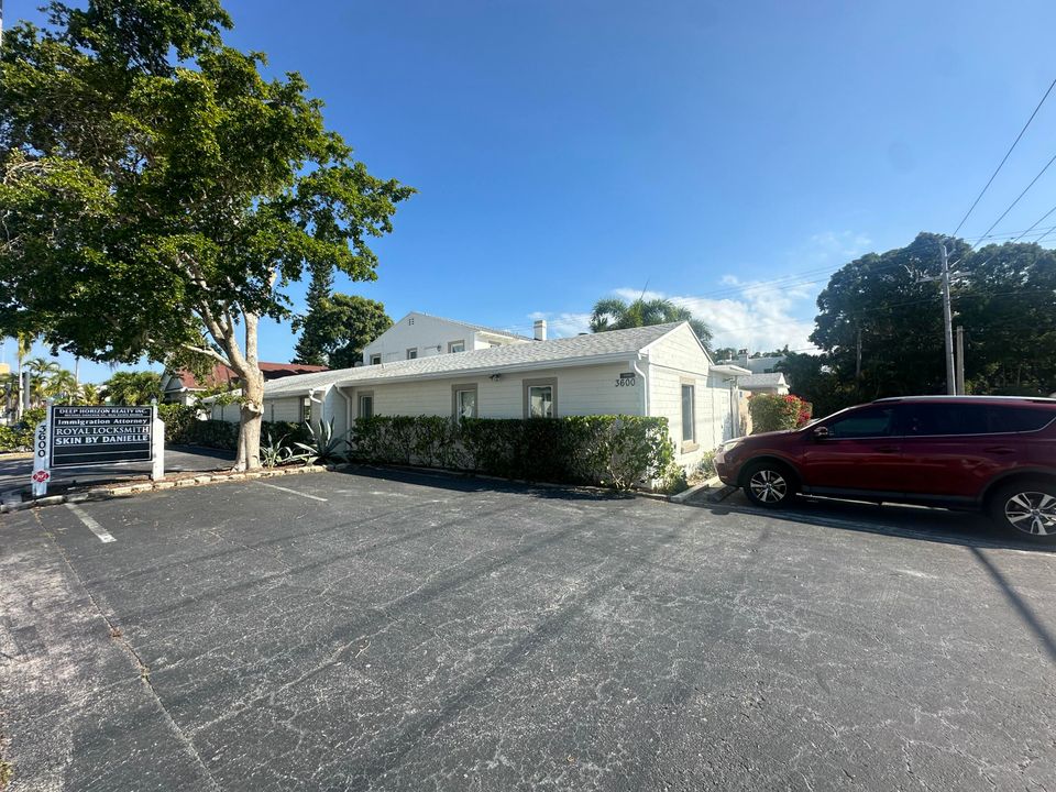 For Sale: $1,500 (0 beds, 0 baths, 700 Square Feet)