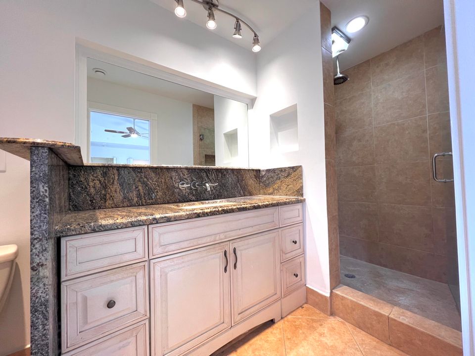 For Sale: $630,000 (3 beds, 2 baths, 1672 Square Feet)