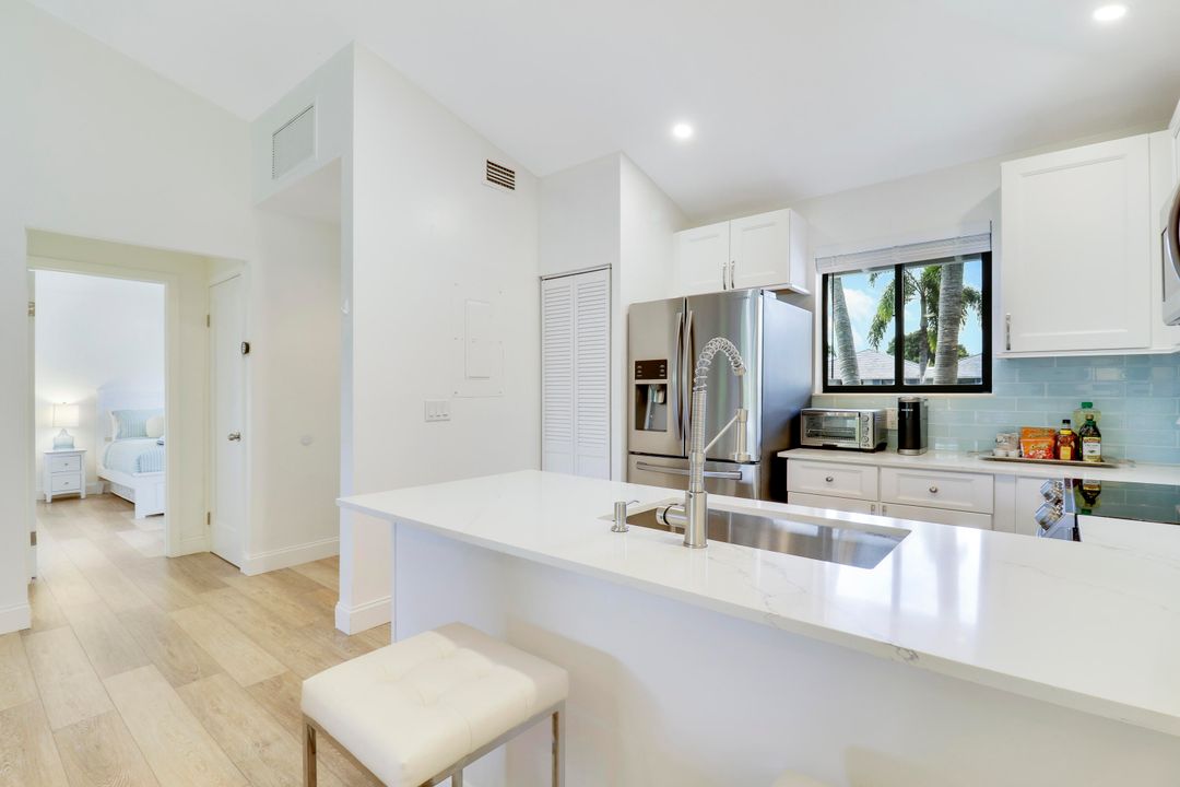 For Rent: $10,000 (2 beds, 2 baths, 1135 Square Feet)