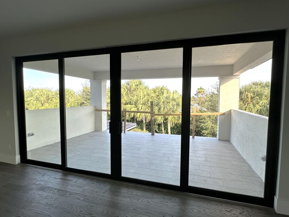 For Sale: $3,172,687 (5 beds, 6 baths, 6033 Square Feet)