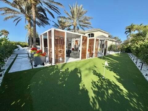 For Sale: $4,895,000 (4 beds, 4 baths, 4106 Square Feet)