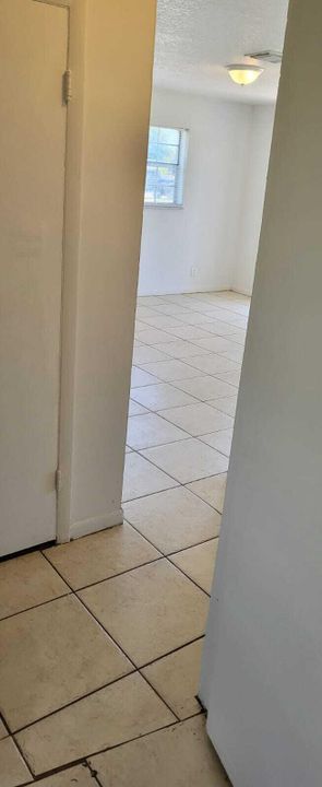 В аренду: $1,850 (2 спален, 1 ванн, 1000 Квадратных фут)