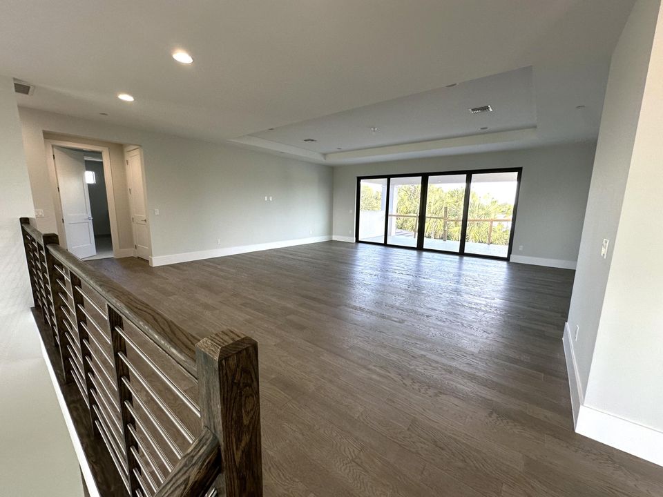 For Sale: $3,172,687 (5 beds, 6 baths, 6033 Square Feet)