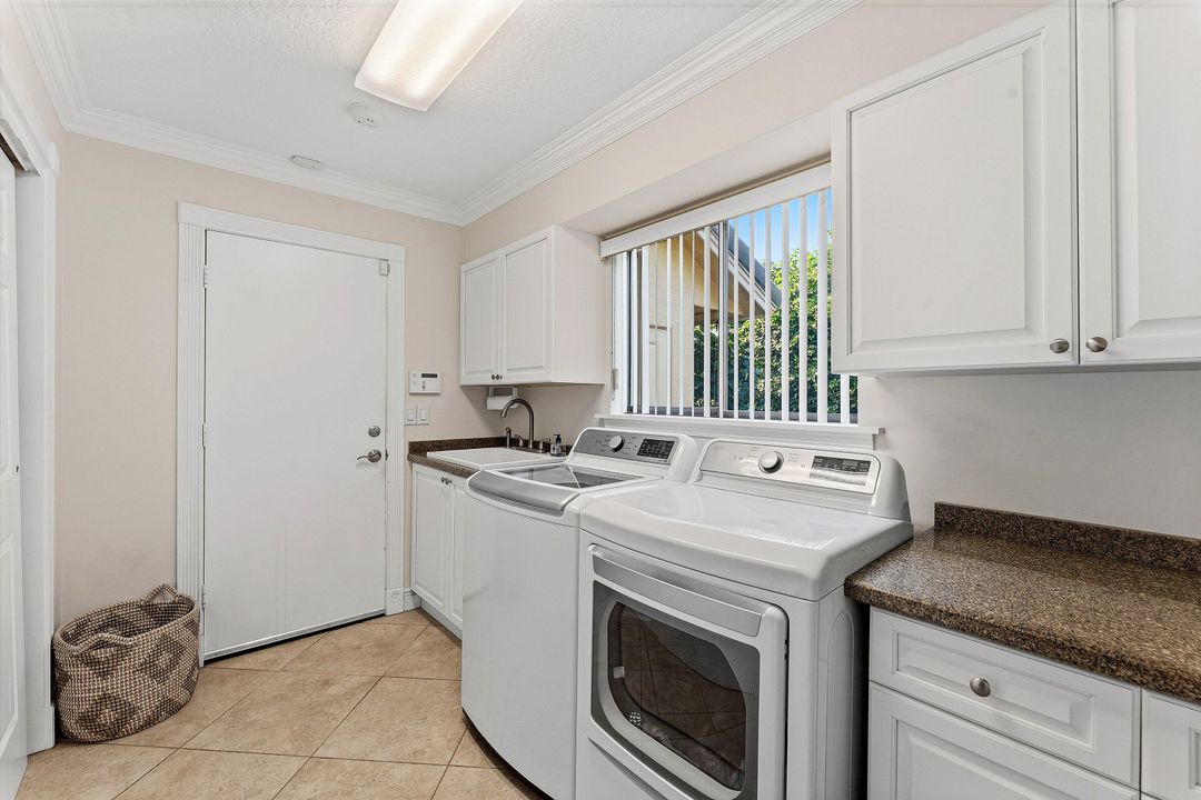 For Sale: $1,499,888 (4 beds, 4 baths, 3362 Square Feet)