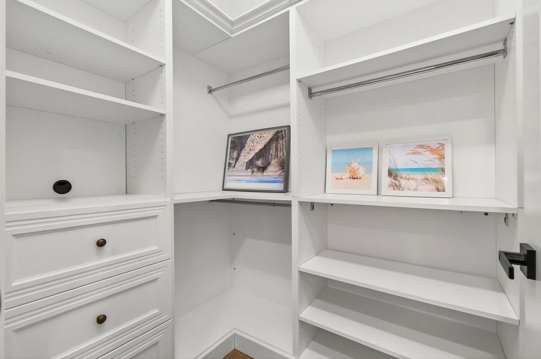 For Rent: $12,800 (4 beds, 4 baths, 3472 Square Feet)