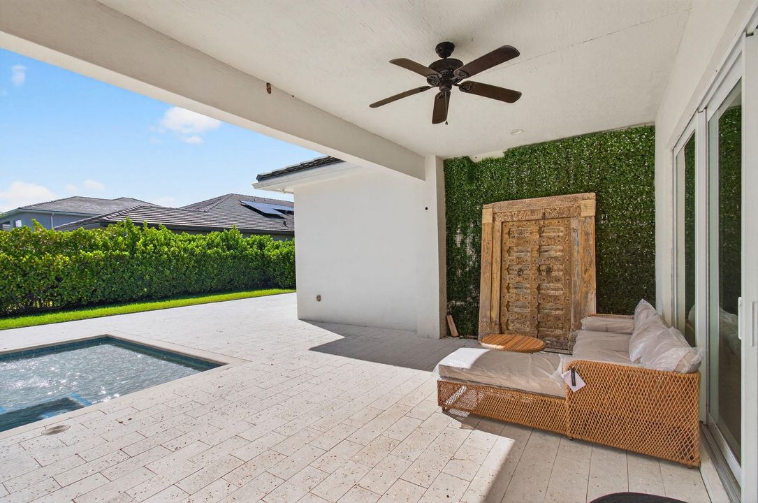 For Rent: $12,800 (4 beds, 4 baths, 3472 Square Feet)