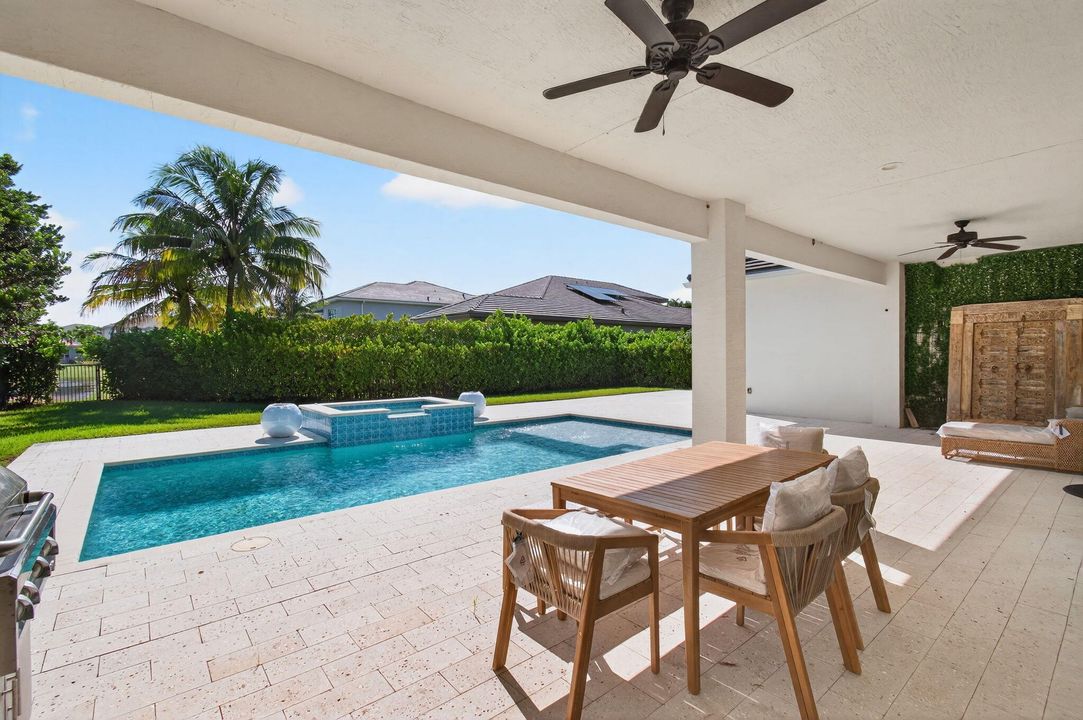 For Rent: $12,800 (4 beds, 4 baths, 3472 Square Feet)