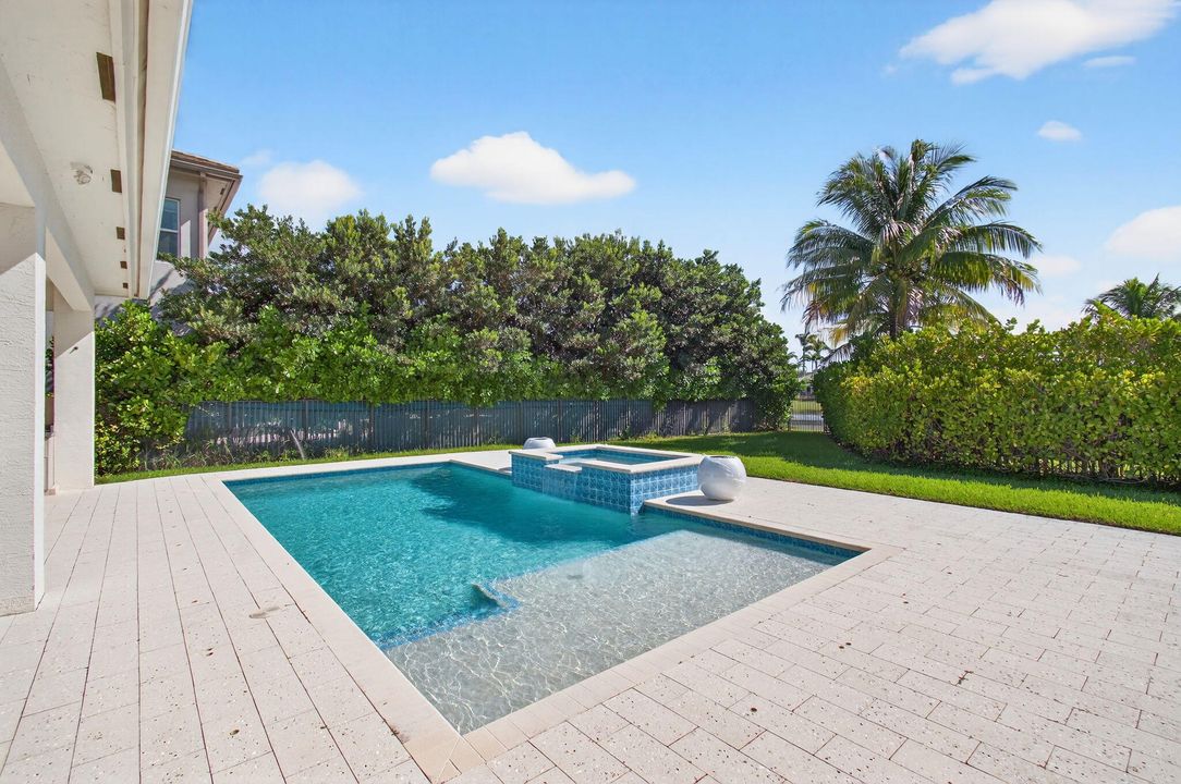 For Rent: $12,800 (4 beds, 4 baths, 3472 Square Feet)