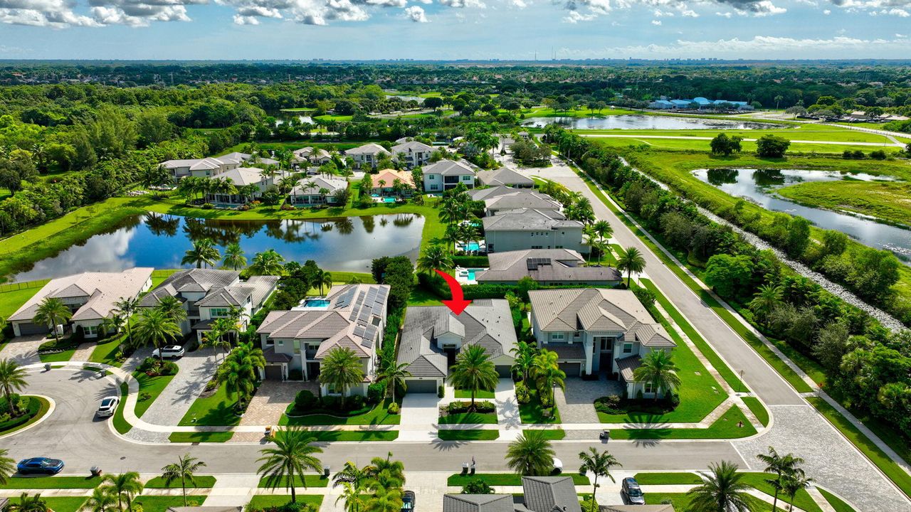 For Rent: $12,800 (4 beds, 4 baths, 3472 Square Feet)