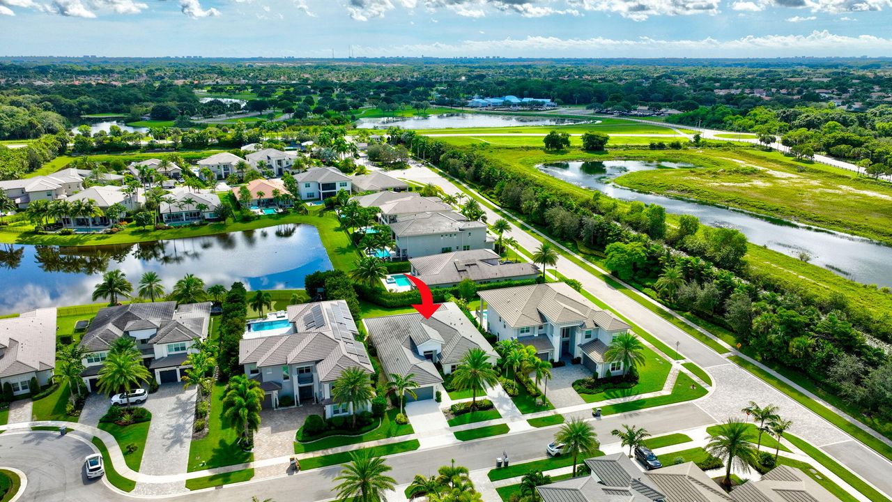 For Rent: $12,800 (4 beds, 4 baths, 3472 Square Feet)