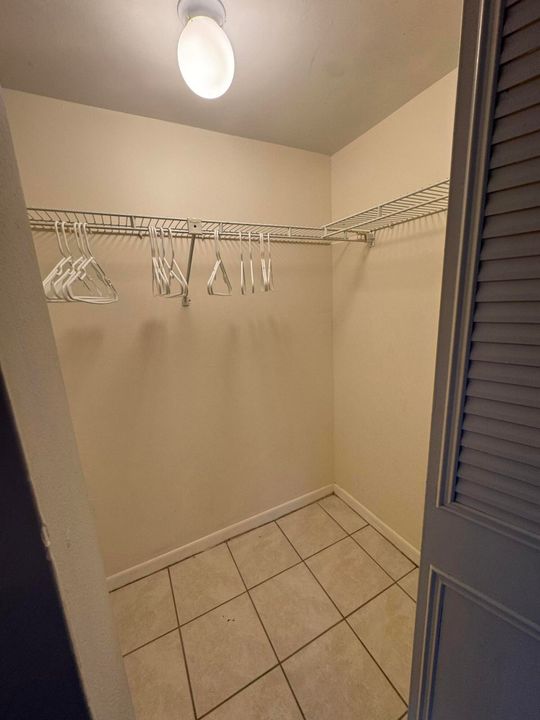 出租: $1,750 (2 贝兹, 2 浴室, 858 平方英尺)