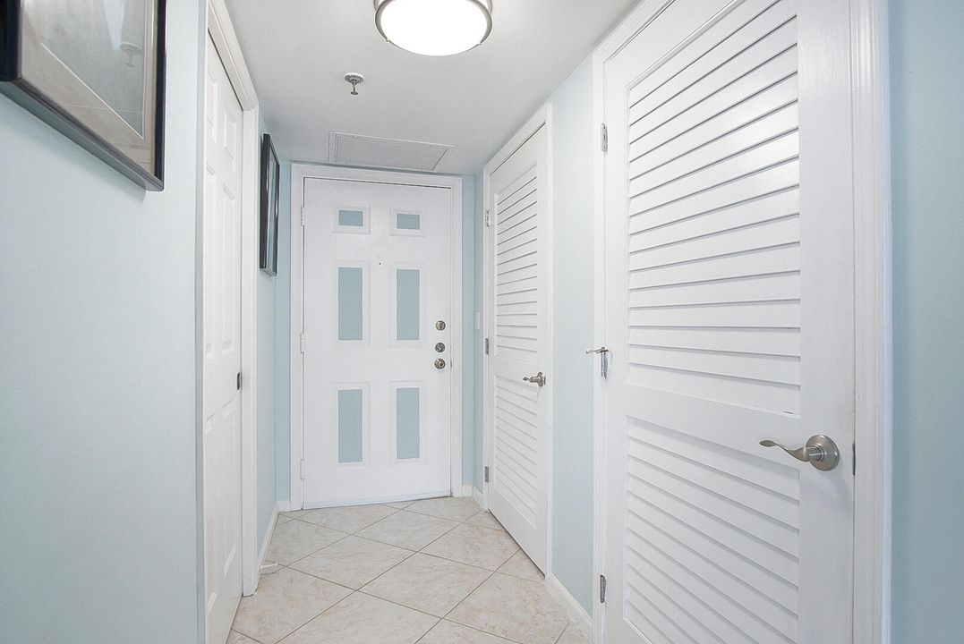 На продажу: $535,000 (2 спален, 2 ванн, 1585 Квадратных фут)