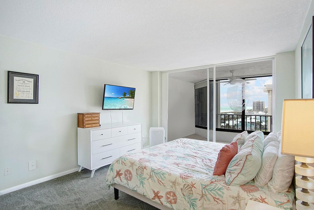 На продажу: $535,000 (2 спален, 2 ванн, 1585 Квадратных фут)