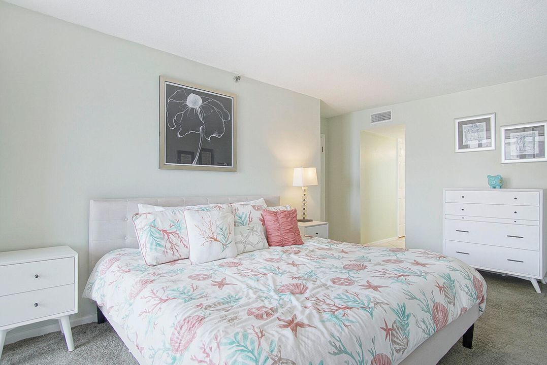 На продажу: $535,000 (2 спален, 2 ванн, 1585 Квадратных фут)