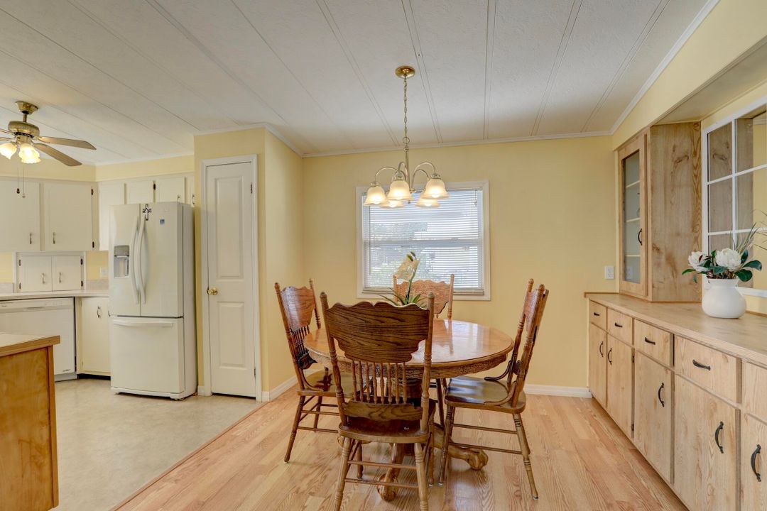 На продажу: $195,000 (3 спален, 2 ванн, 1248 Квадратных фут)