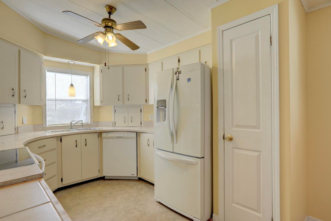 На продажу: $195,000 (3 спален, 2 ванн, 1248 Квадратных фут)