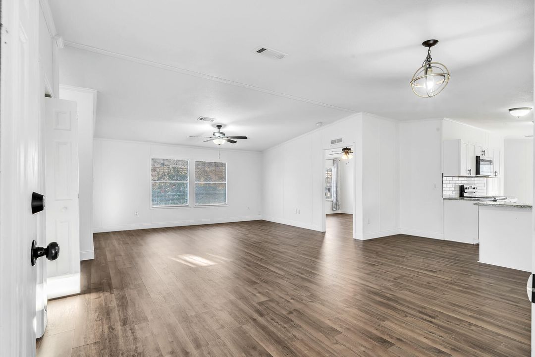 En Venta: $144,900 (3 camas, 2 baños, 1500 Pies cuadrados)