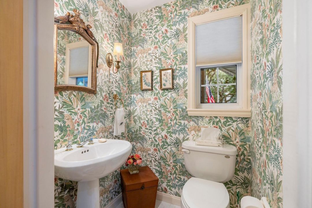 待售: $1,250,000 (3 贝兹, 2 浴室, 2542 平方英尺)