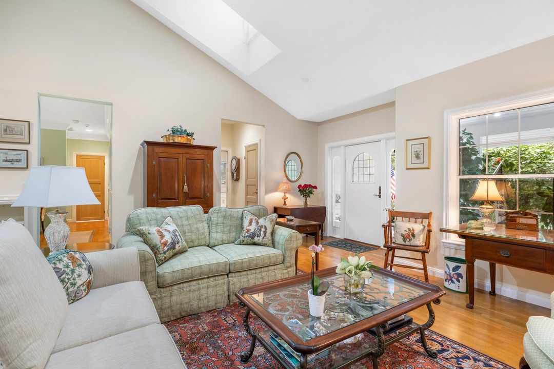 待售: $1,250,000 (3 贝兹, 2 浴室, 2542 平方英尺)