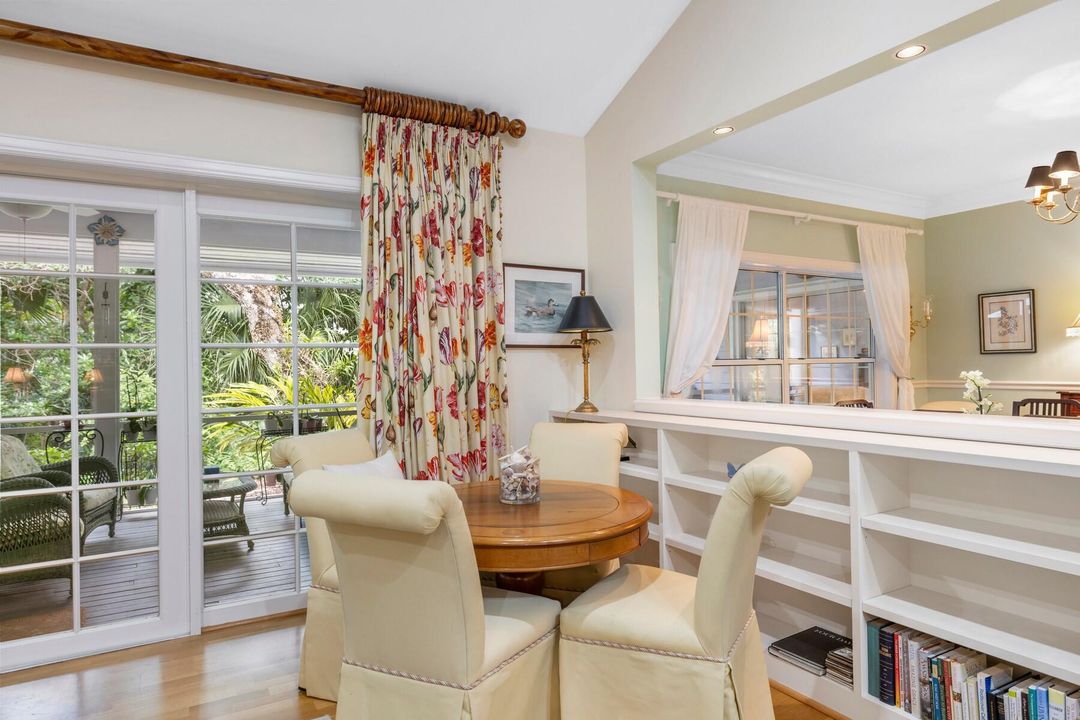 待售: $1,250,000 (3 贝兹, 2 浴室, 2542 平方英尺)