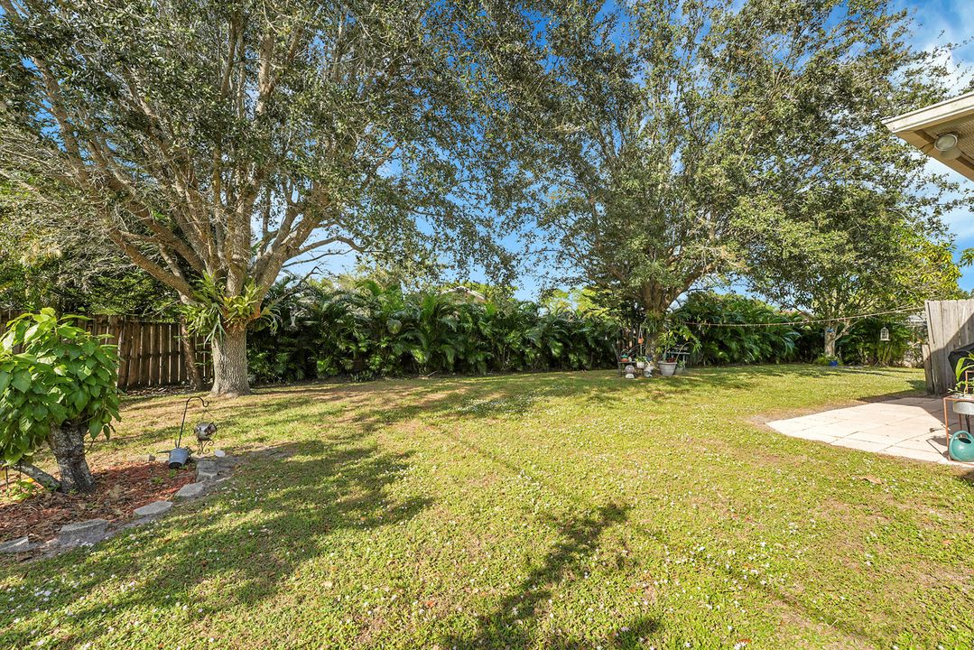 For Sale: $374,900 (3 beds, 2 baths, 1583 Square Feet)