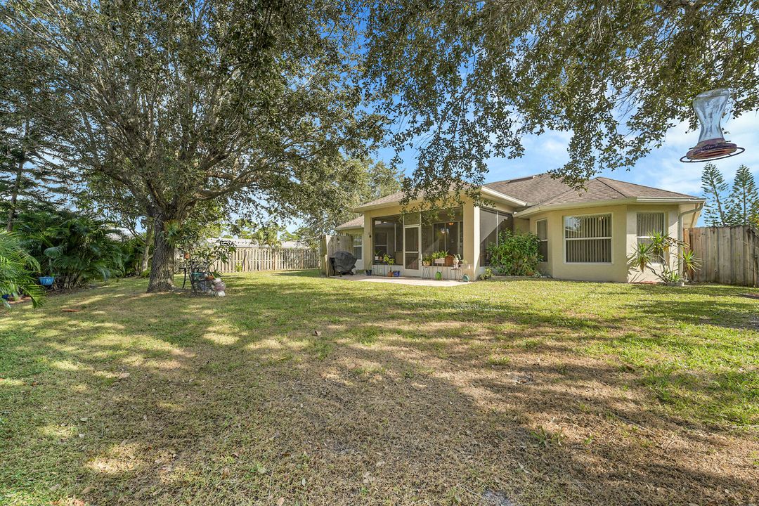 For Sale: $374,900 (3 beds, 2 baths, 1583 Square Feet)