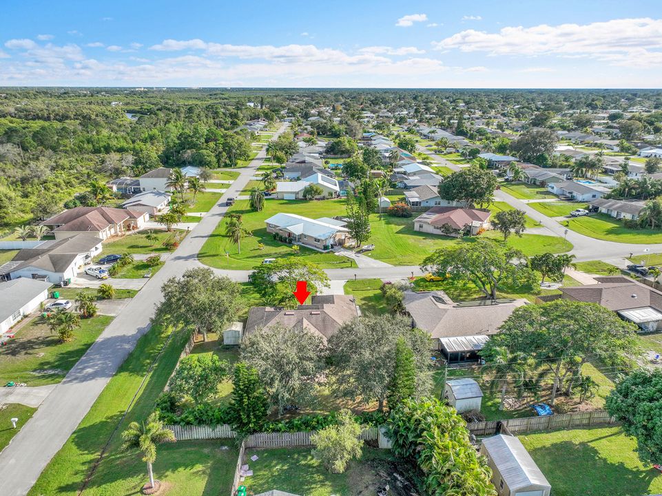 For Sale: $374,900 (3 beds, 2 baths, 1583 Square Feet)