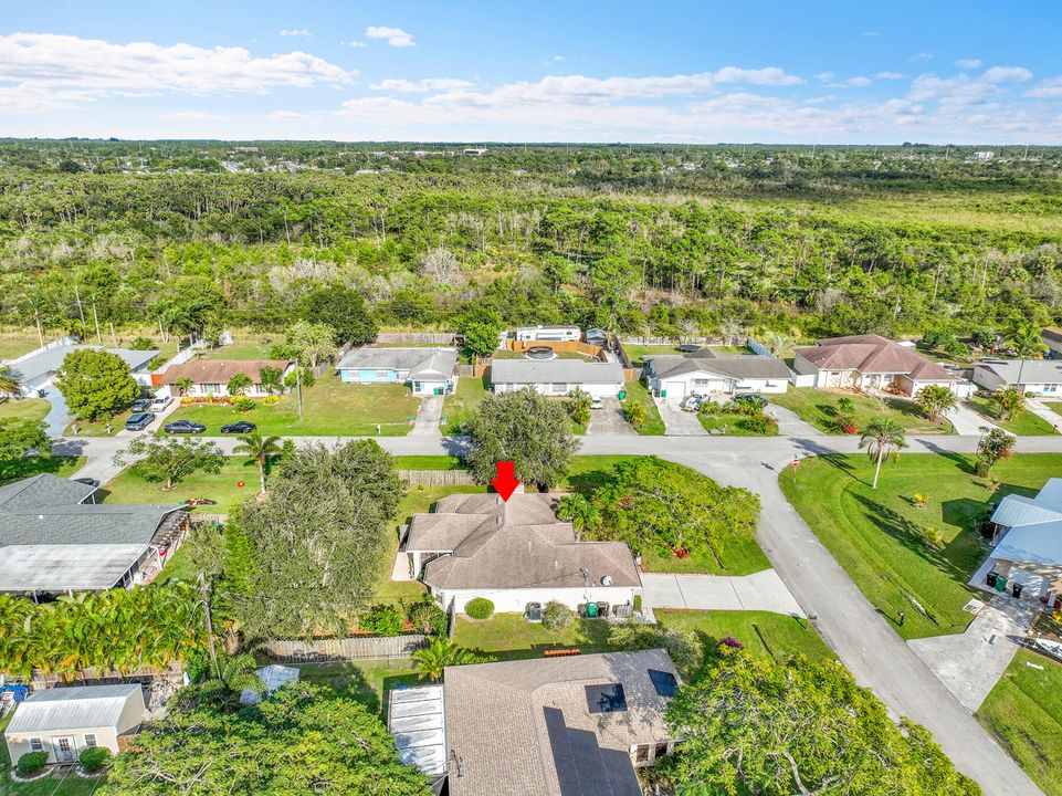 For Sale: $374,900 (3 beds, 2 baths, 1583 Square Feet)