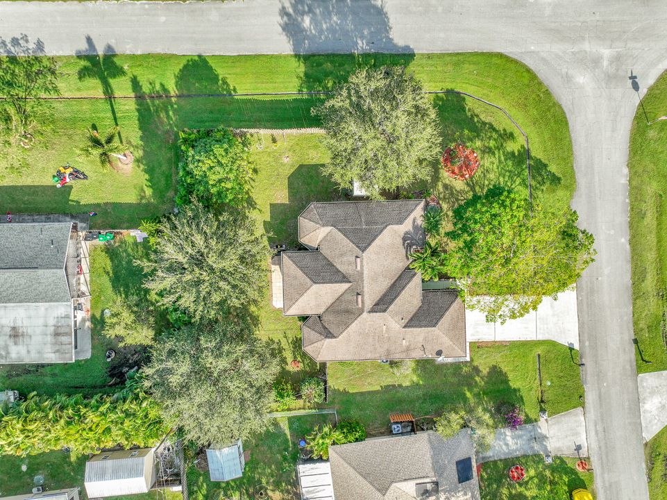 For Sale: $374,900 (3 beds, 2 baths, 1583 Square Feet)