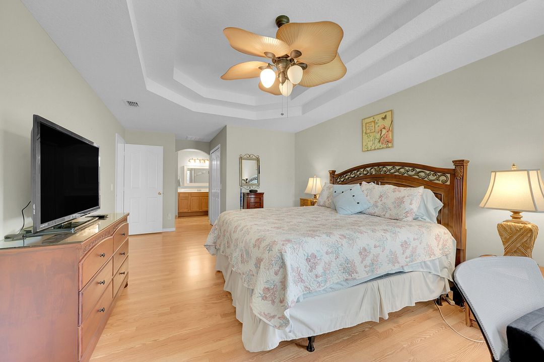 For Sale: $374,900 (3 beds, 2 baths, 1583 Square Feet)