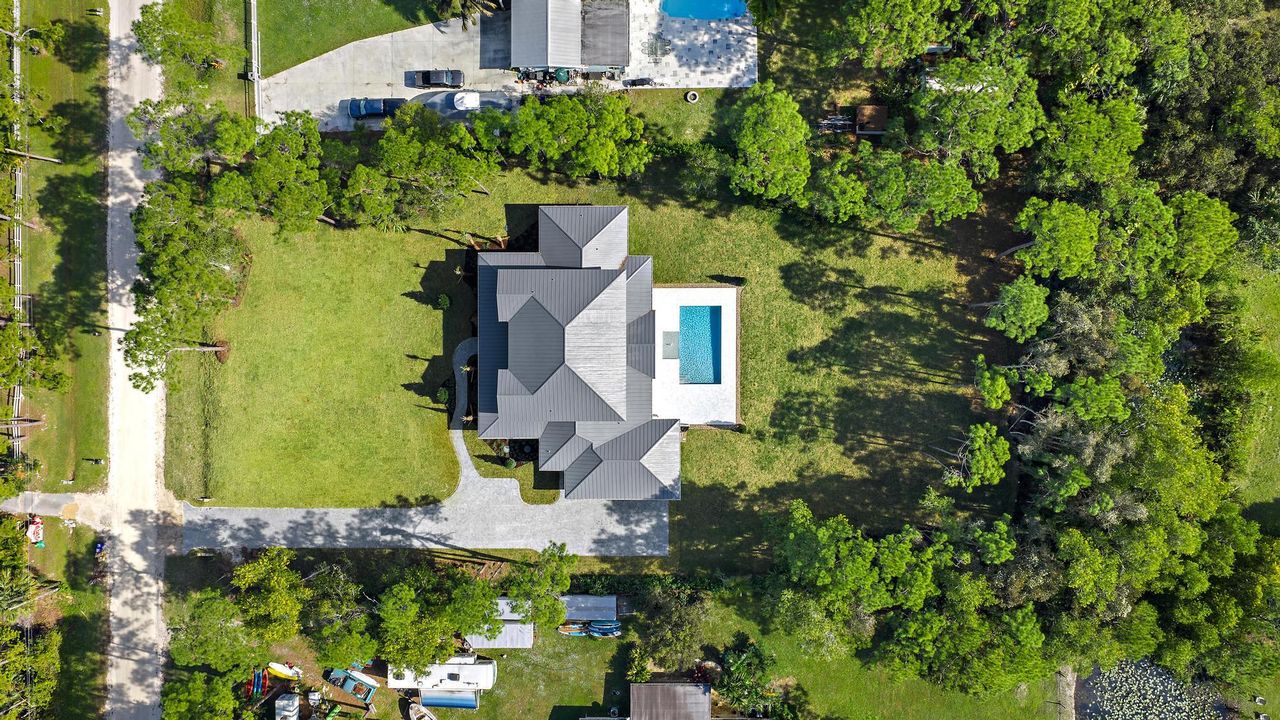 На продажу: $2,500,000 (5 спален, 4 ванн, 3832 Квадратных фут)