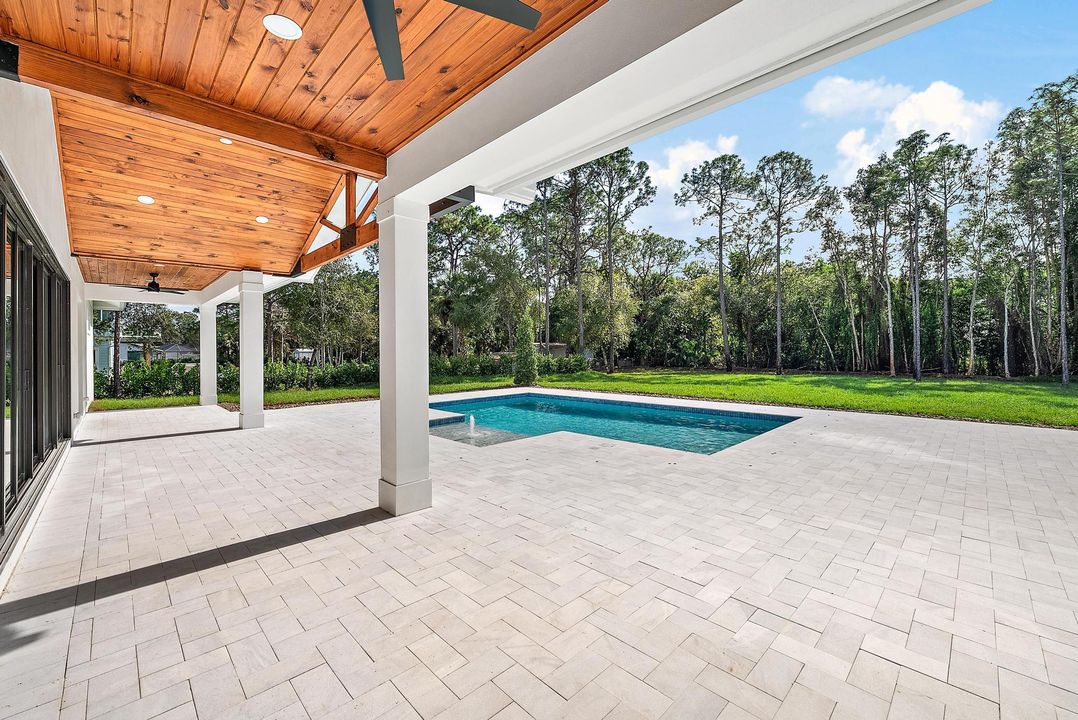 На продажу: $2,500,000 (5 спален, 4 ванн, 3832 Квадратных фут)