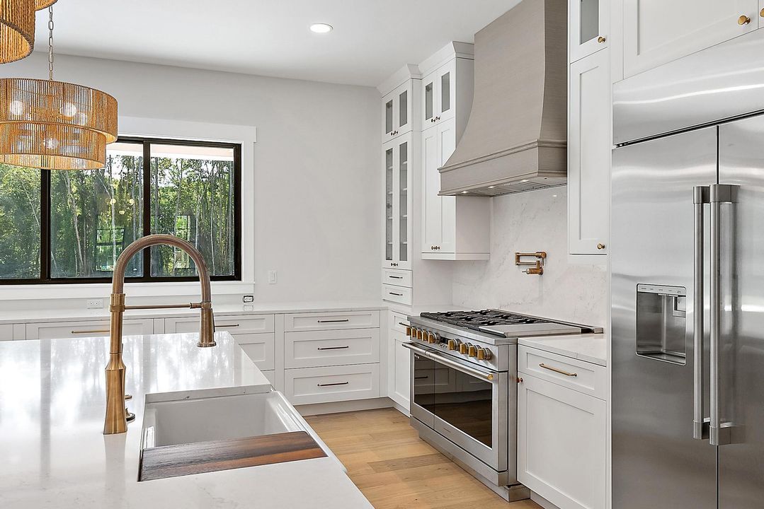 На продажу: $2,500,000 (5 спален, 4 ванн, 3832 Квадратных фут)