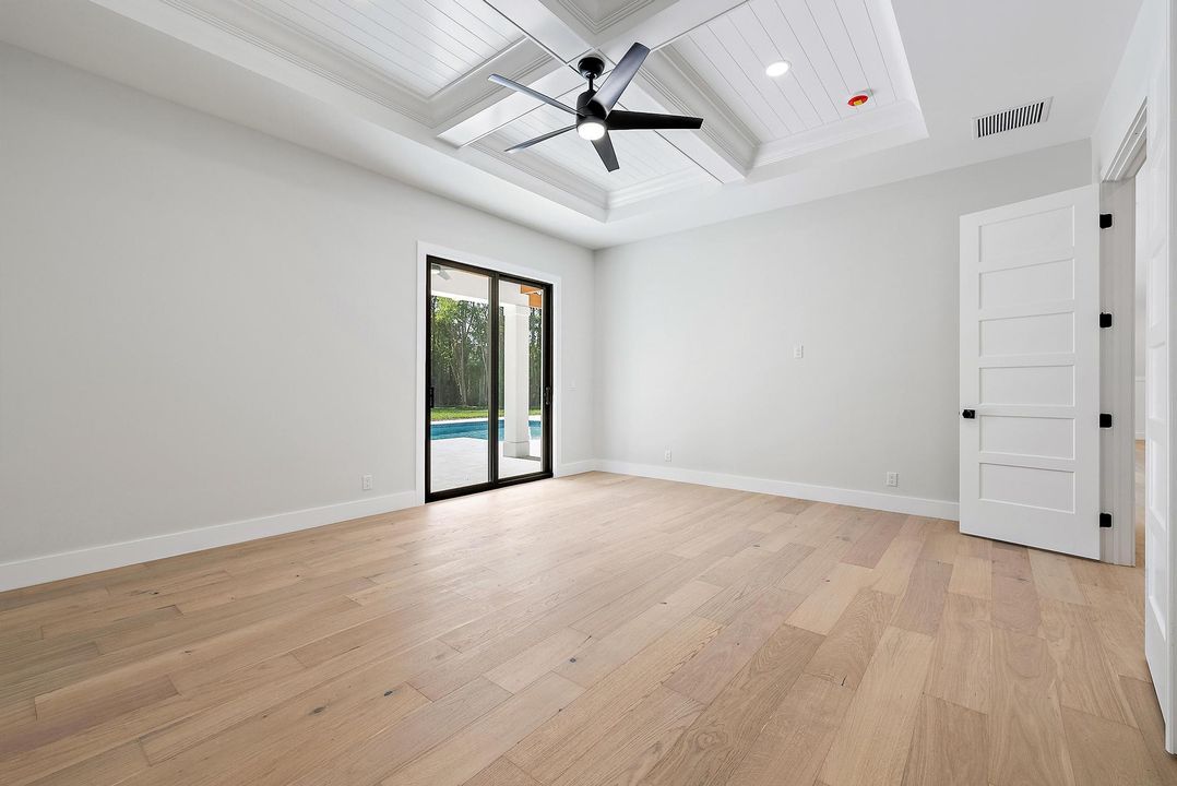 На продажу: $2,500,000 (5 спален, 4 ванн, 3832 Квадратных фут)