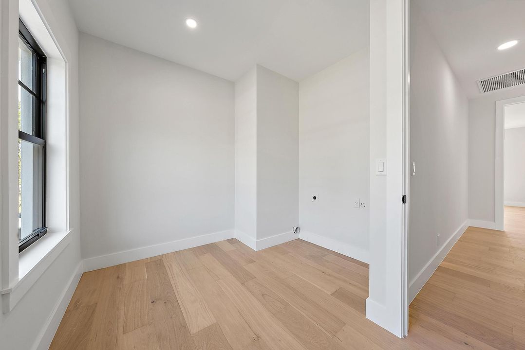 На продажу: $2,500,000 (5 спален, 4 ванн, 3832 Квадратных фут)