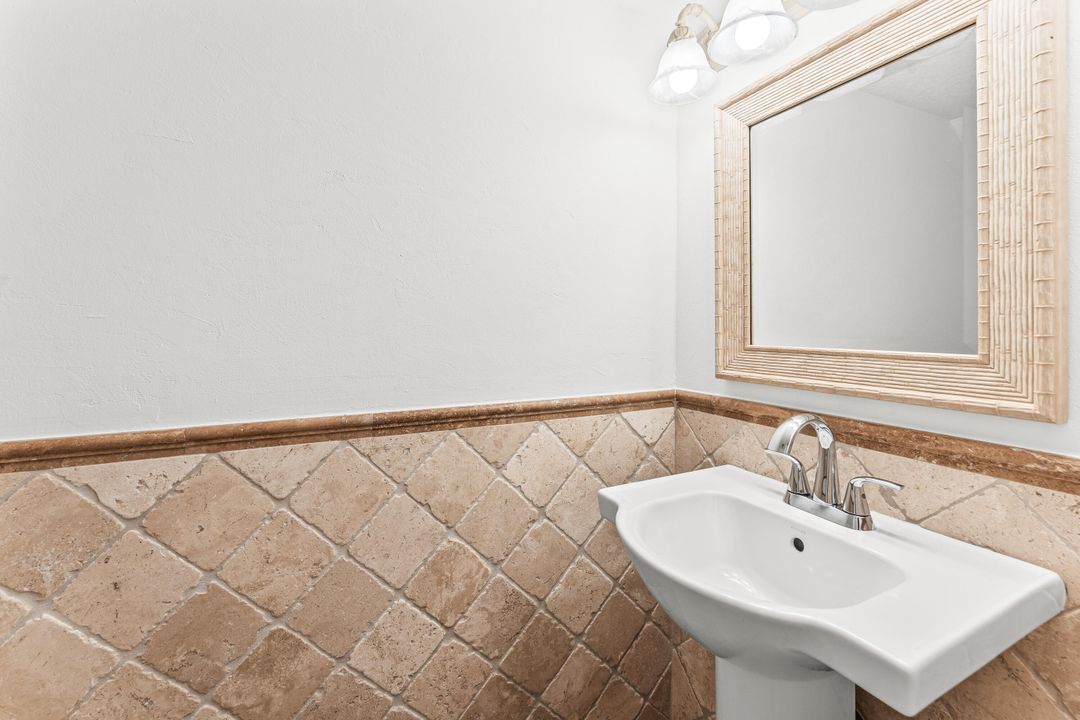 待售: $549,000 (3 贝兹, 2 浴室, 1641 平方英尺)