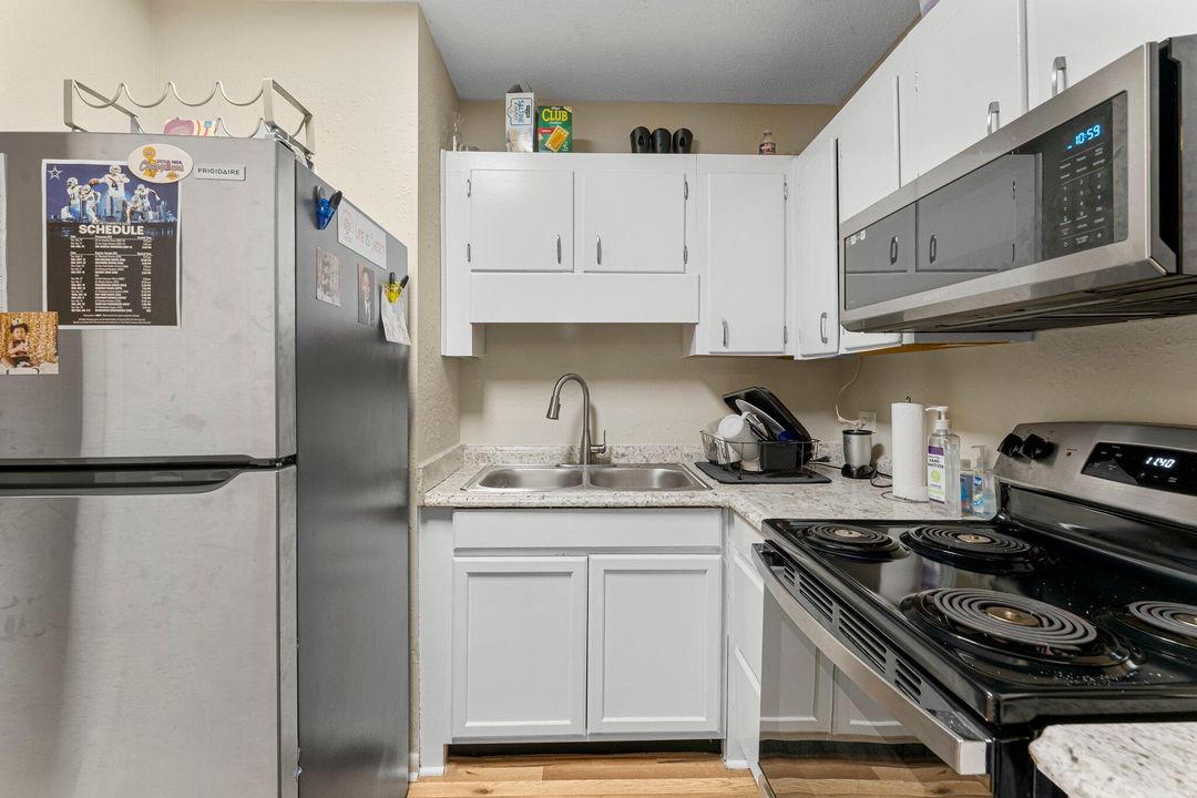 For Sale: $1,638,000 (0 beds, 0 baths, 10037 Square Feet)