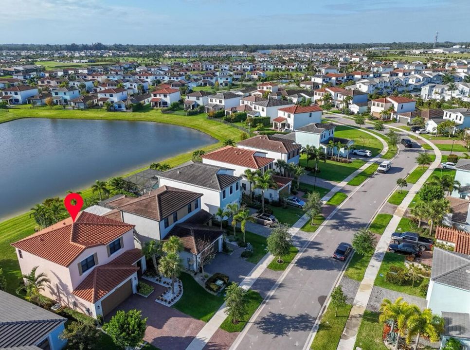 For Sale: $540,000 (3 beds, 2 baths, 1712 Square Feet)