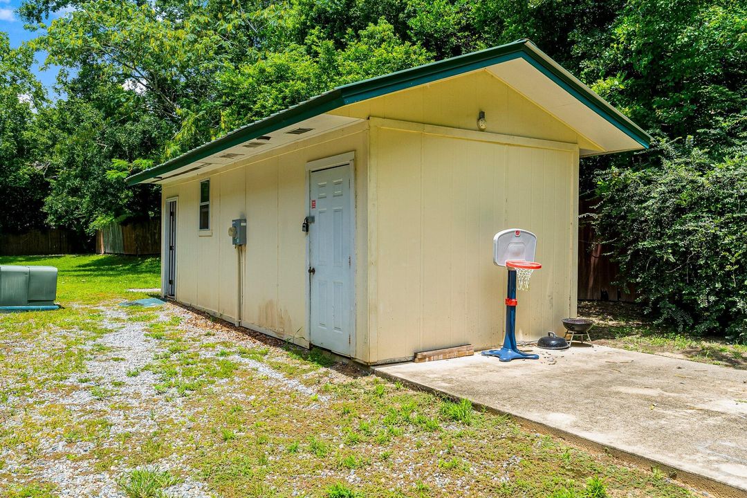 For Sale: $1,638,000 (0 beds, 0 baths, 10037 Square Feet)