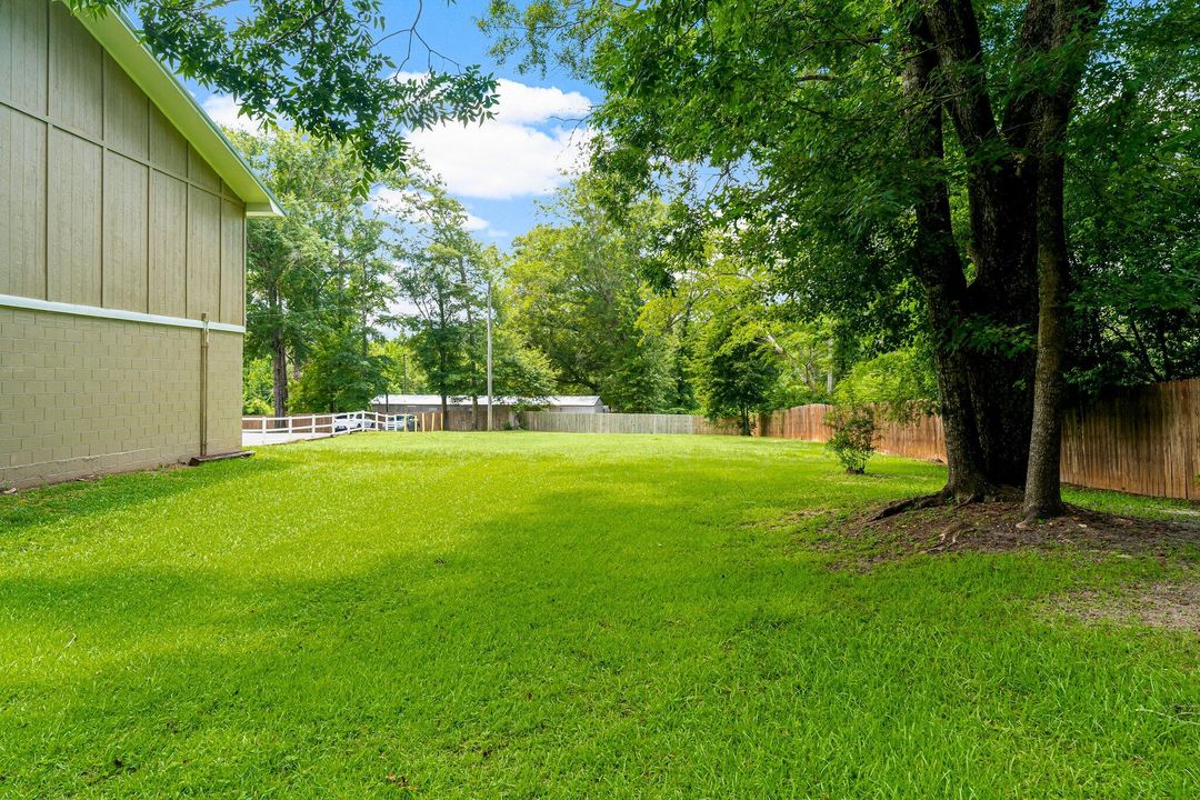 For Sale: $1,638,000 (0 beds, 0 baths, 10037 Square Feet)