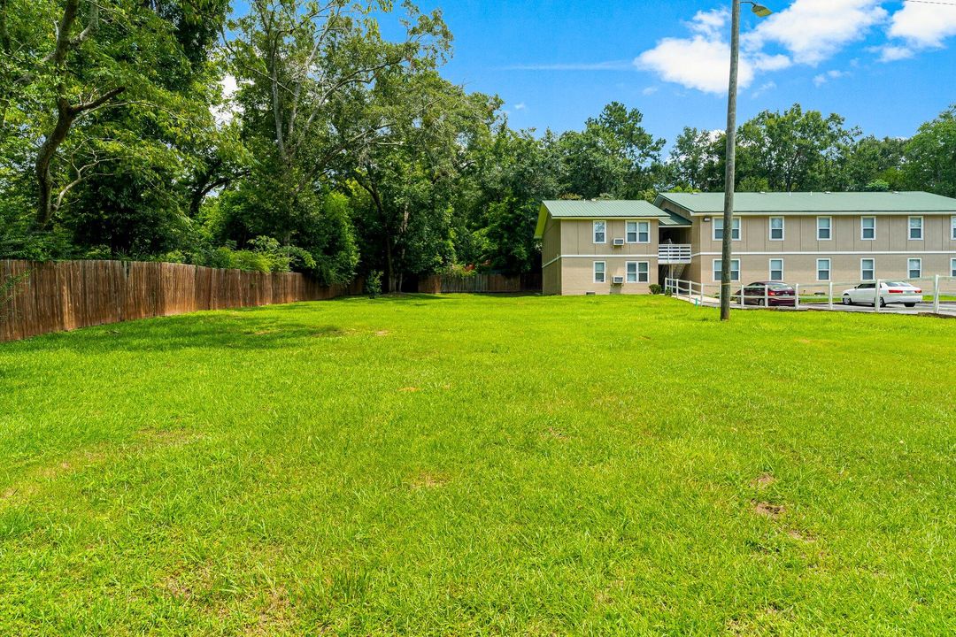 For Sale: $1,638,000 (0 beds, 0 baths, 10037 Square Feet)