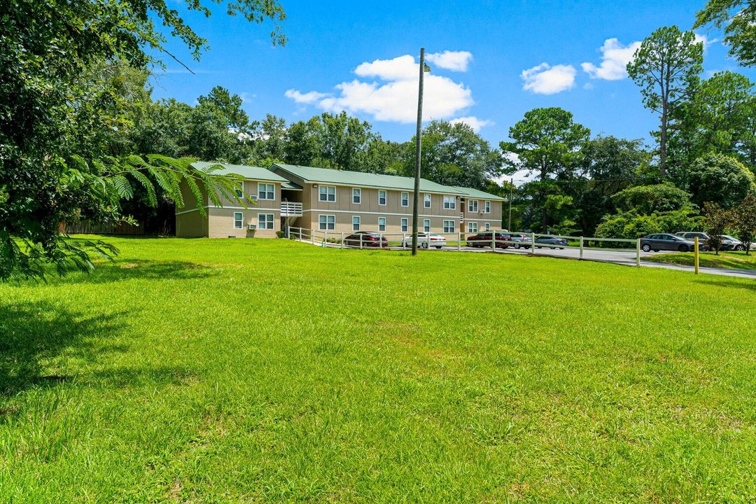 For Sale: $1,638,000 (0 beds, 0 baths, 10037 Square Feet)