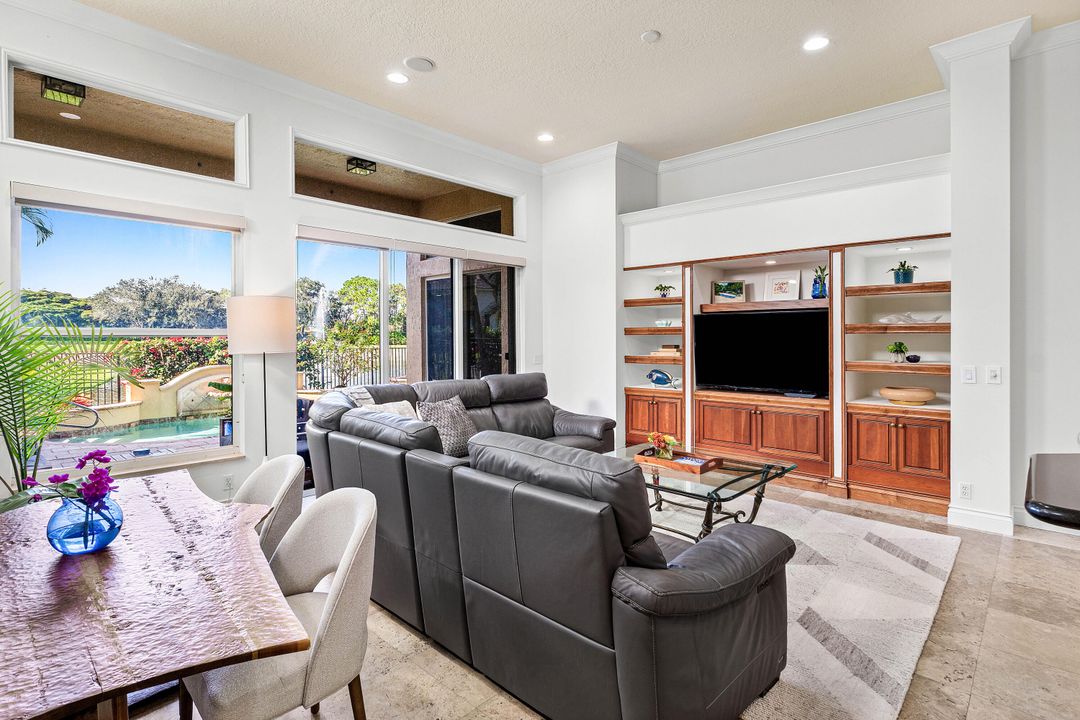 For Sale: $1,175,000 (3 beds, 2 baths, 2781 Square Feet)