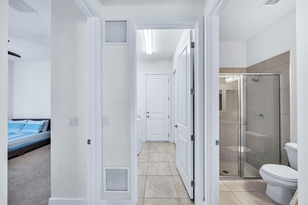 For Sale: $960,000 (5 beds, 4 baths, 3016 Square Feet)