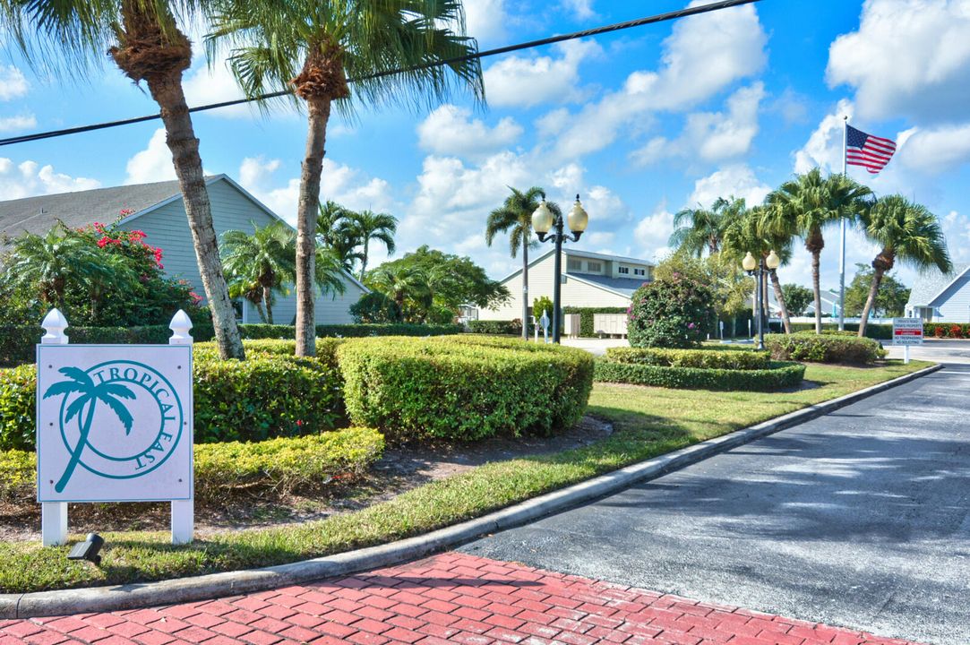 待售: $264,000 (2 贝兹, 2 浴室, 1181 平方英尺)