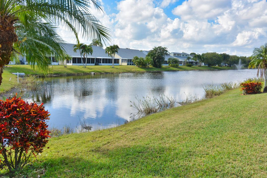 待售: $264,000 (2 贝兹, 2 浴室, 1181 平方英尺)