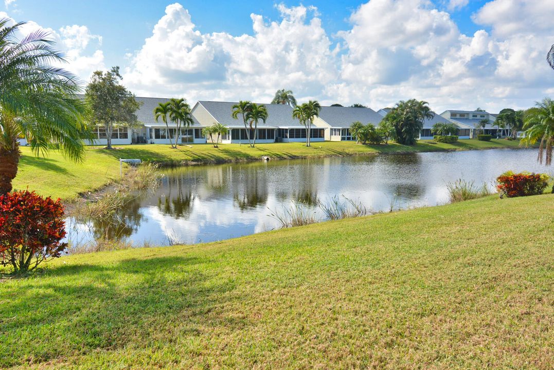 待售: $264,000 (2 贝兹, 2 浴室, 1181 平方英尺)