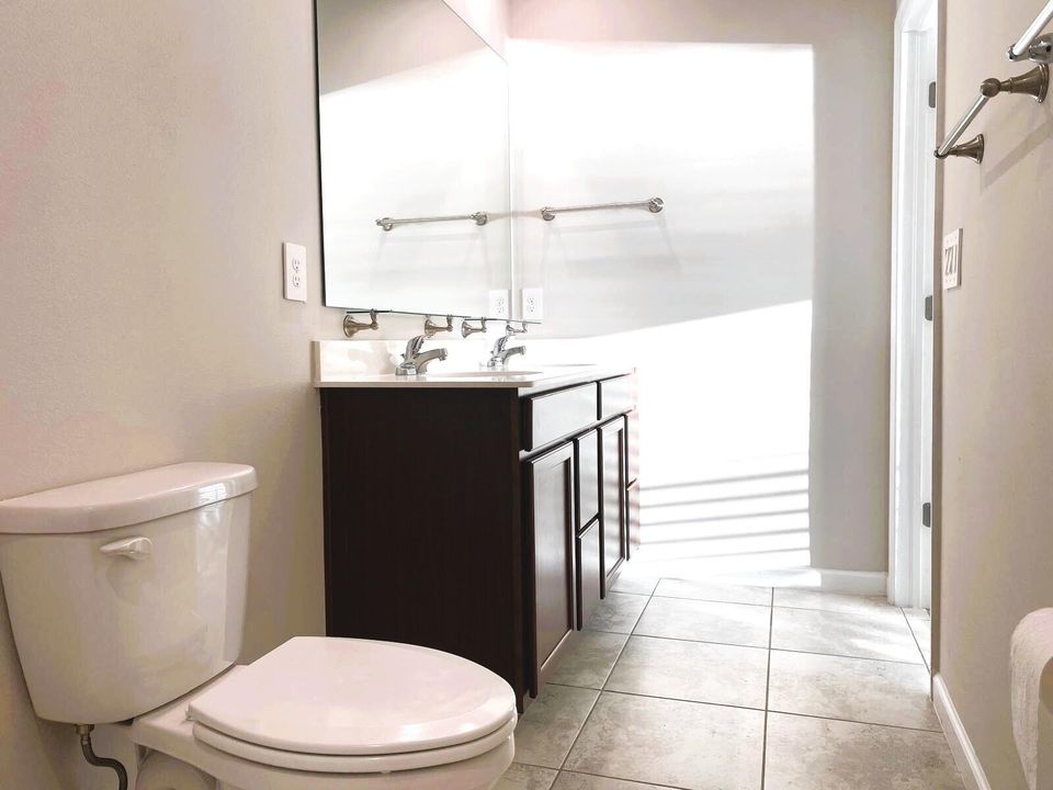 В аренду: $2,695 (3 спален, 2 ванн, 1500 Квадратных фут)