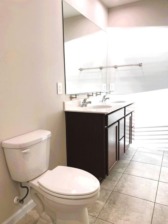 В аренду: $2,695 (3 спален, 2 ванн, 1500 Квадратных фут)